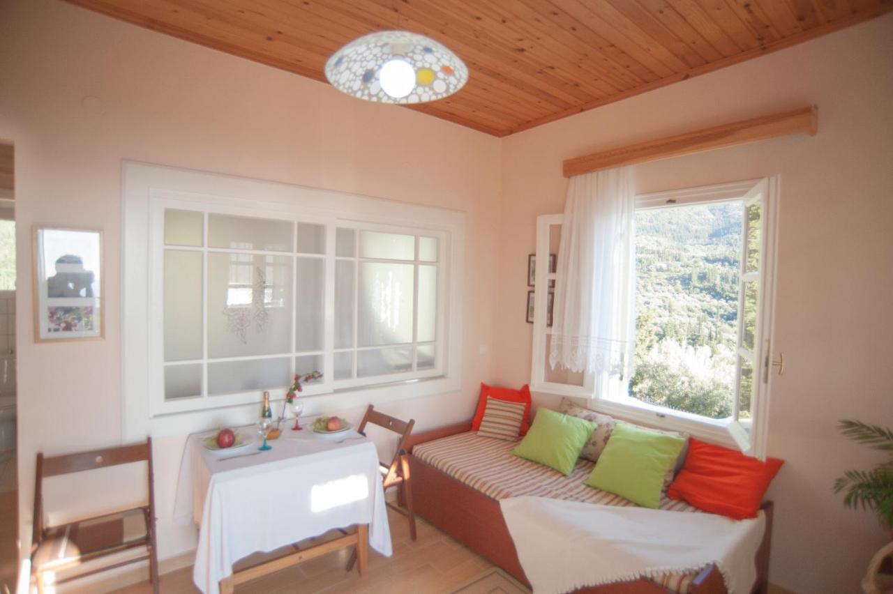 Deep Blue- Rosemary Sea View Apartment Ayios Nikitas Luaran gambar