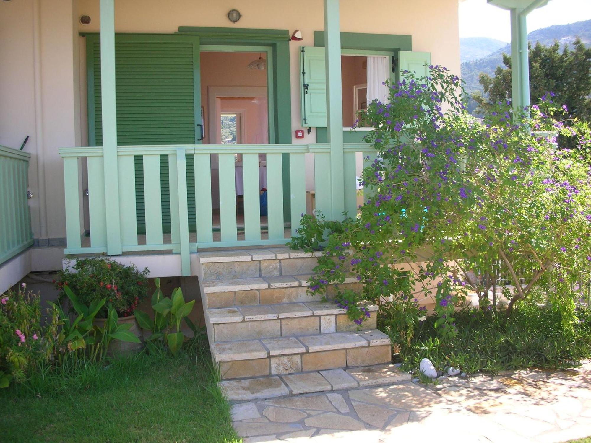 Deep Blue- Rosemary Sea View Apartment Ayios Nikitas Luaran gambar